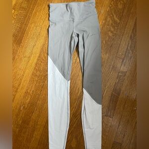 Never worn lululemon leggings!!